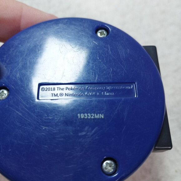 Pokémon Trainer Belt Buckle & Strap Replacement Part 2018 Poké Ball 19332MN - Picture 11 of 11